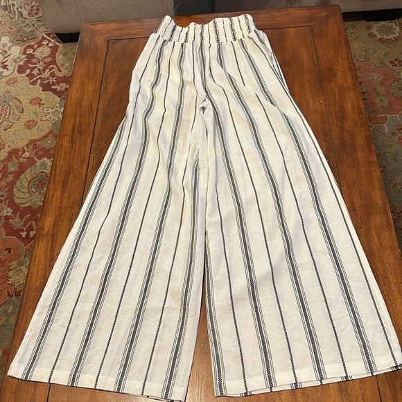 LASCANA NWT Women's Striped Wide Leg Size 4 Black and Cream Pants - Picture 12 of 13